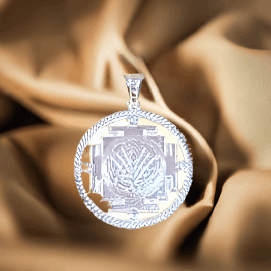 Shree Yantra Pednant